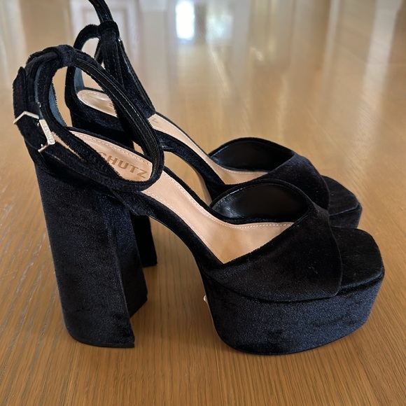 Schutz Black Velvet Aryia Platform Sandal - Picture 10 of 14